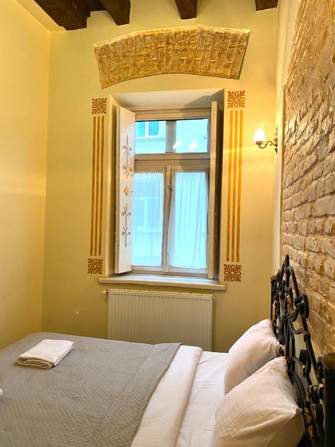 Квартира Подобово На Вулиці Валова 21А Lviv Exteriör bild
