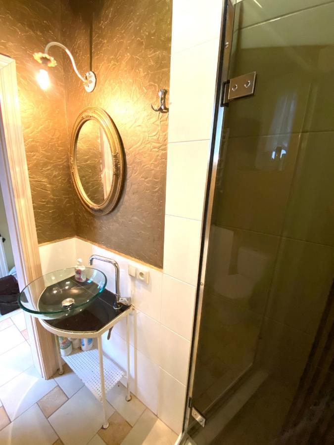 Квартира Подобово На Вулиці Валова 21А Lviv Exteriör bild